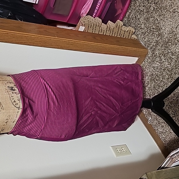 NWT 3xl maroon with blue jacquard stripes lularoe cassie. - Picture 1 of 4